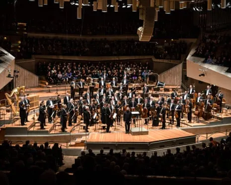 Composer Schoenberg: Concerto for Violin, Verklärte Nacht, Die Jakobsleiter Recording Review – A Fascinating and Notable Compilation